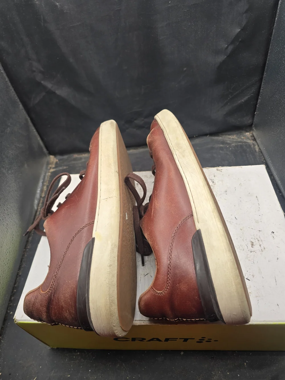 Clarks Men's Brown Leather Lace-Up Casual Sneakers